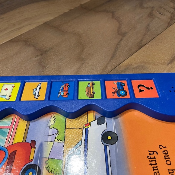 New "Service Vehicles" Board Book with Sounds - Picture 6 of 7